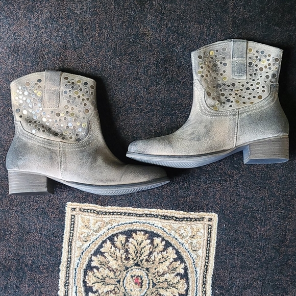 DIBA.TRUE SZ 8 TAN/BLACK Distressed Look - Picture 5 of 13